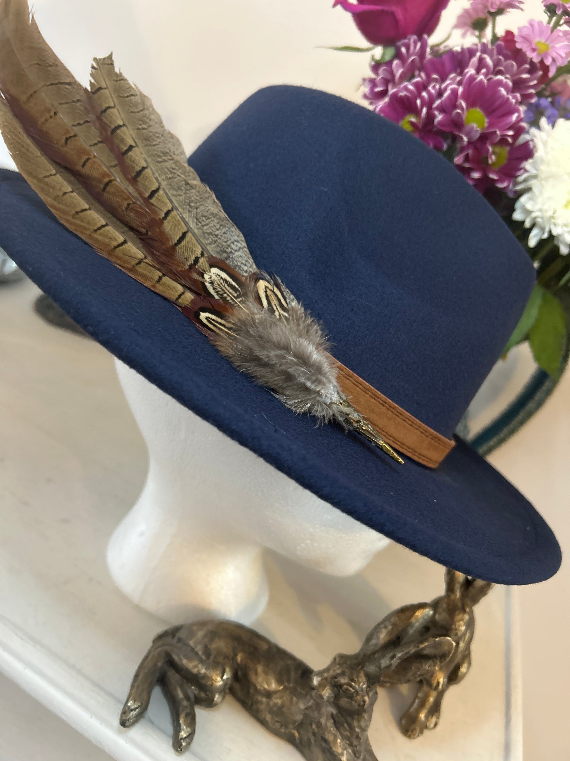 HAT BROOCH - LARGE