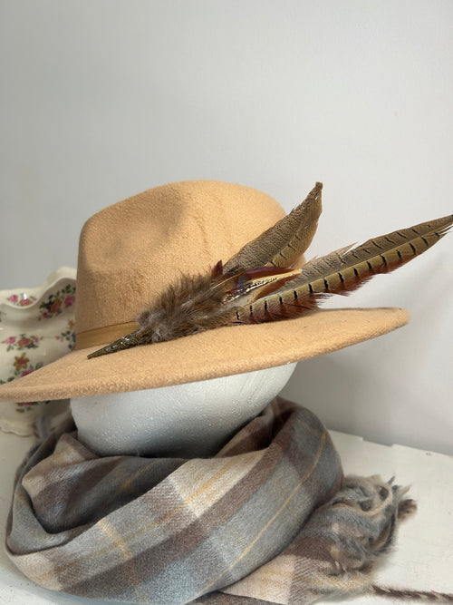 HAT BROOCH - LARGE