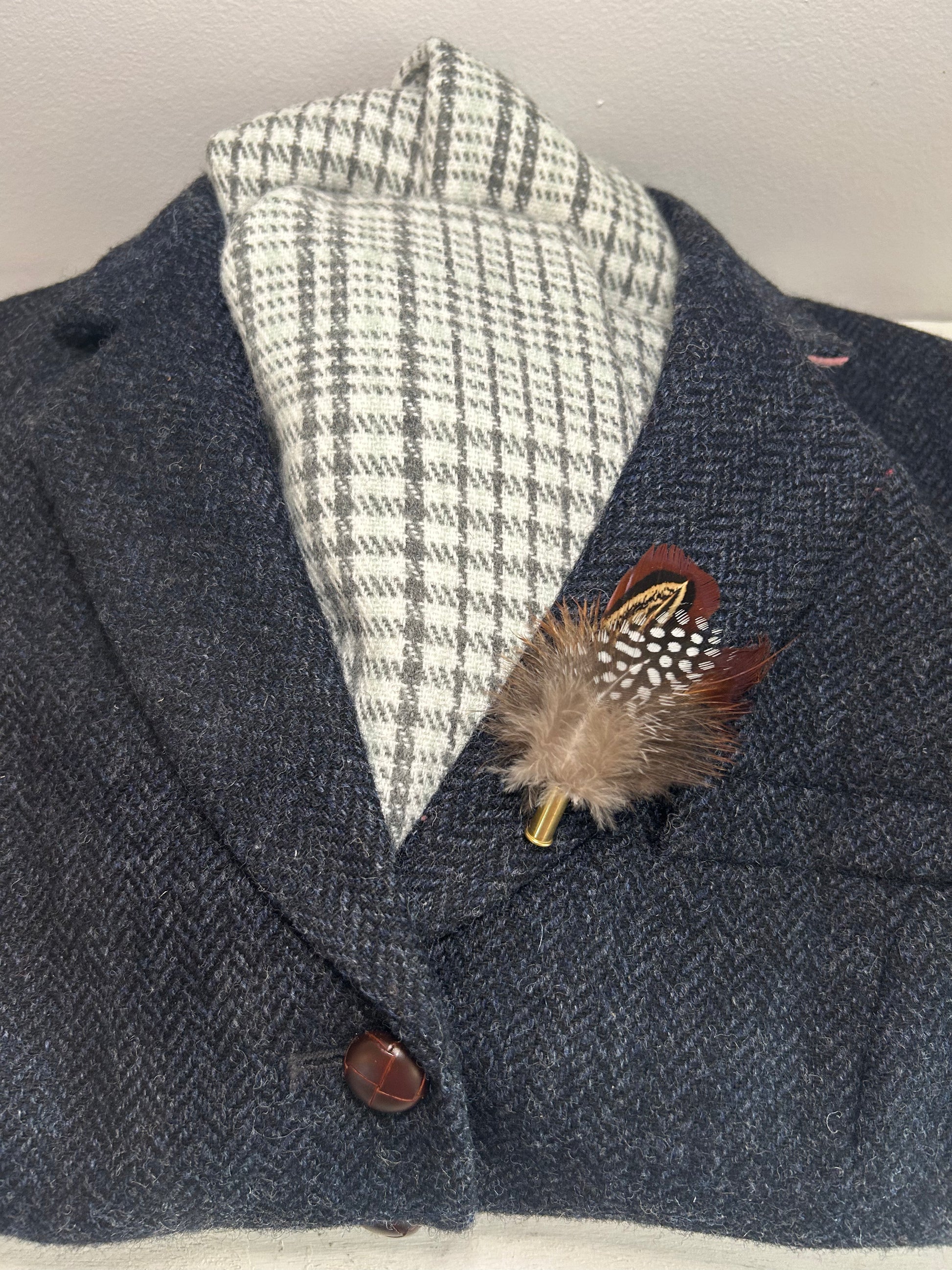 JACKET BROOCH - SMALL