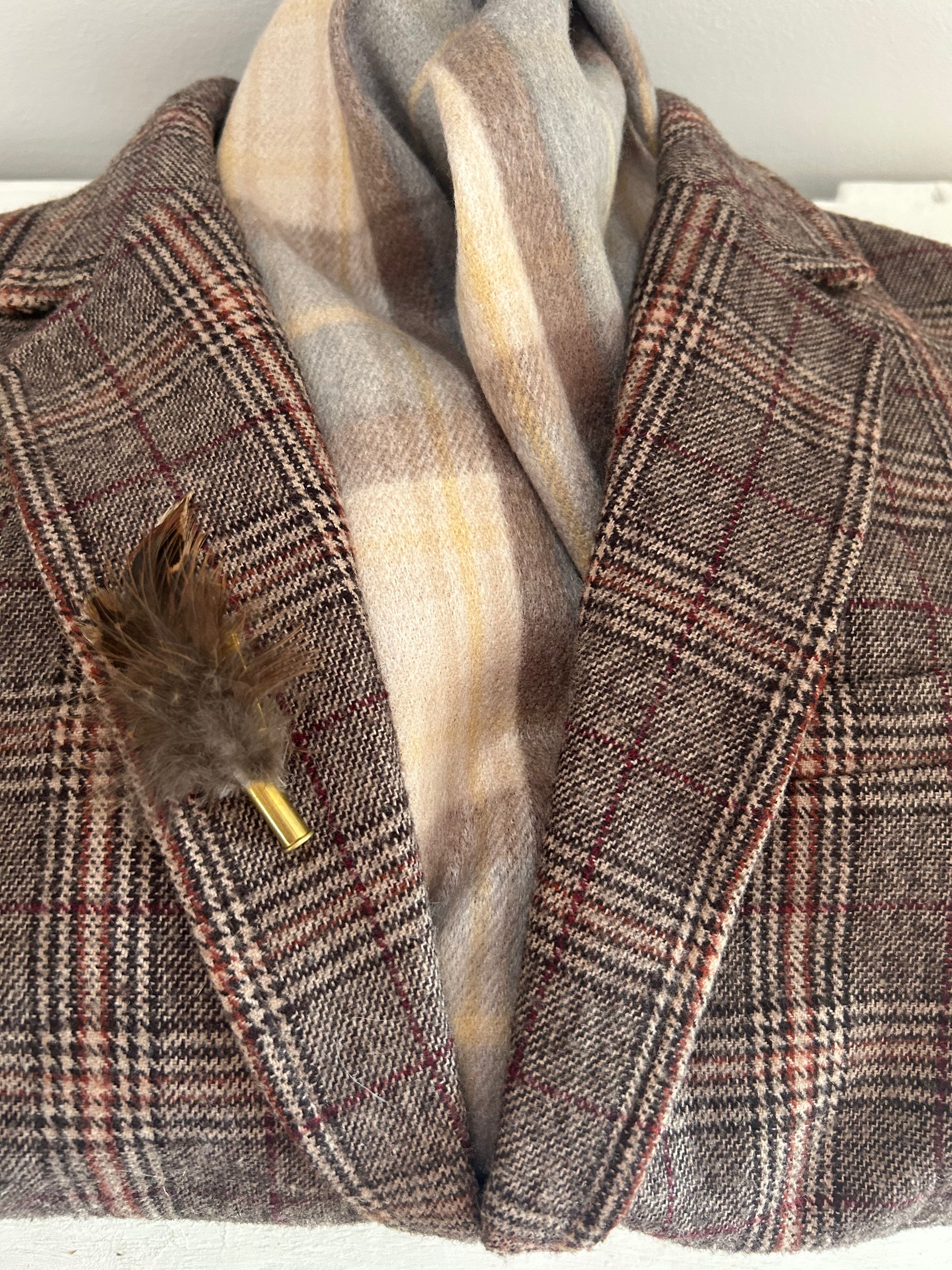 JACKET BROOCH - SMALL