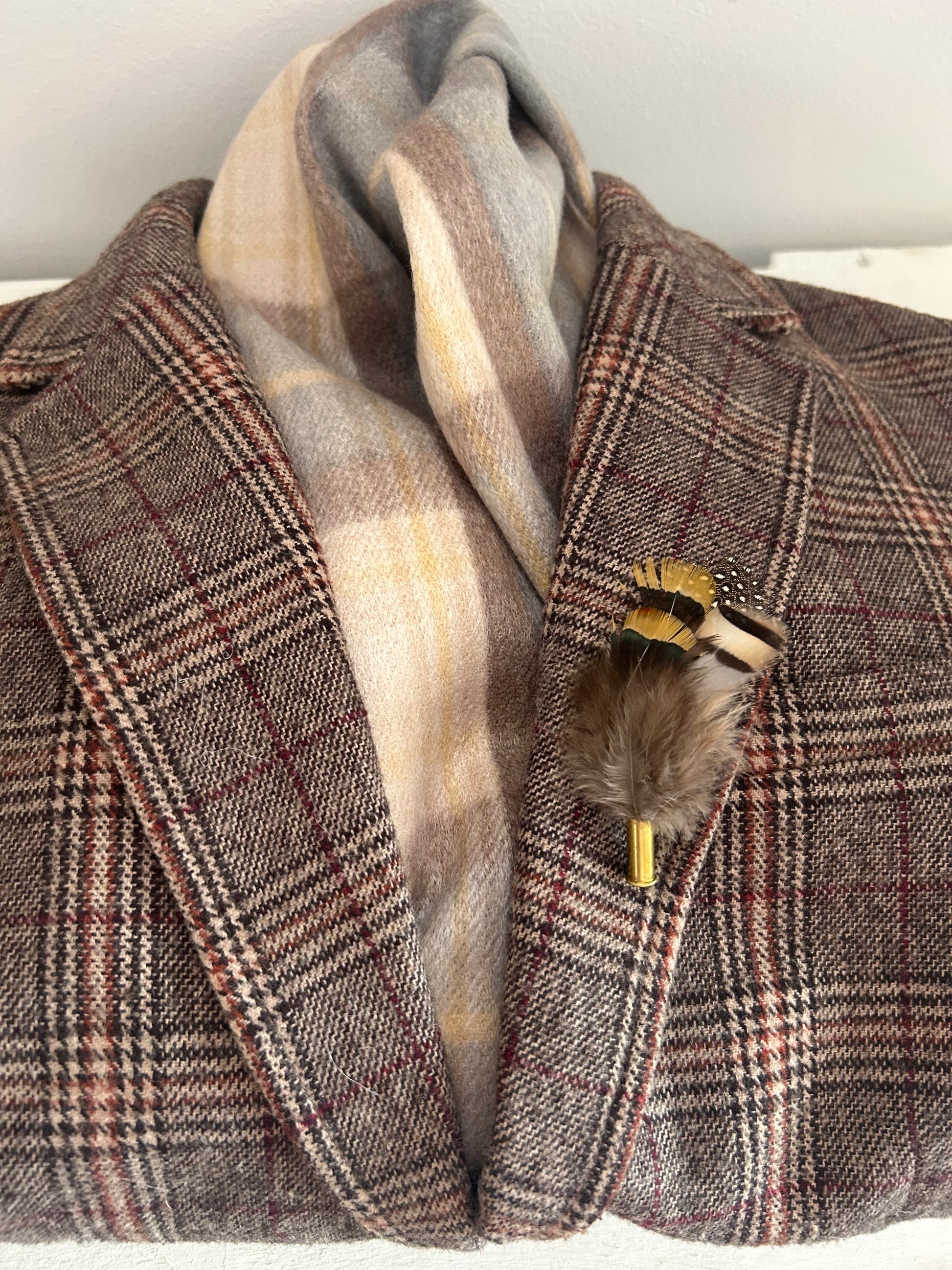 JACKET BROOCH - SMALL