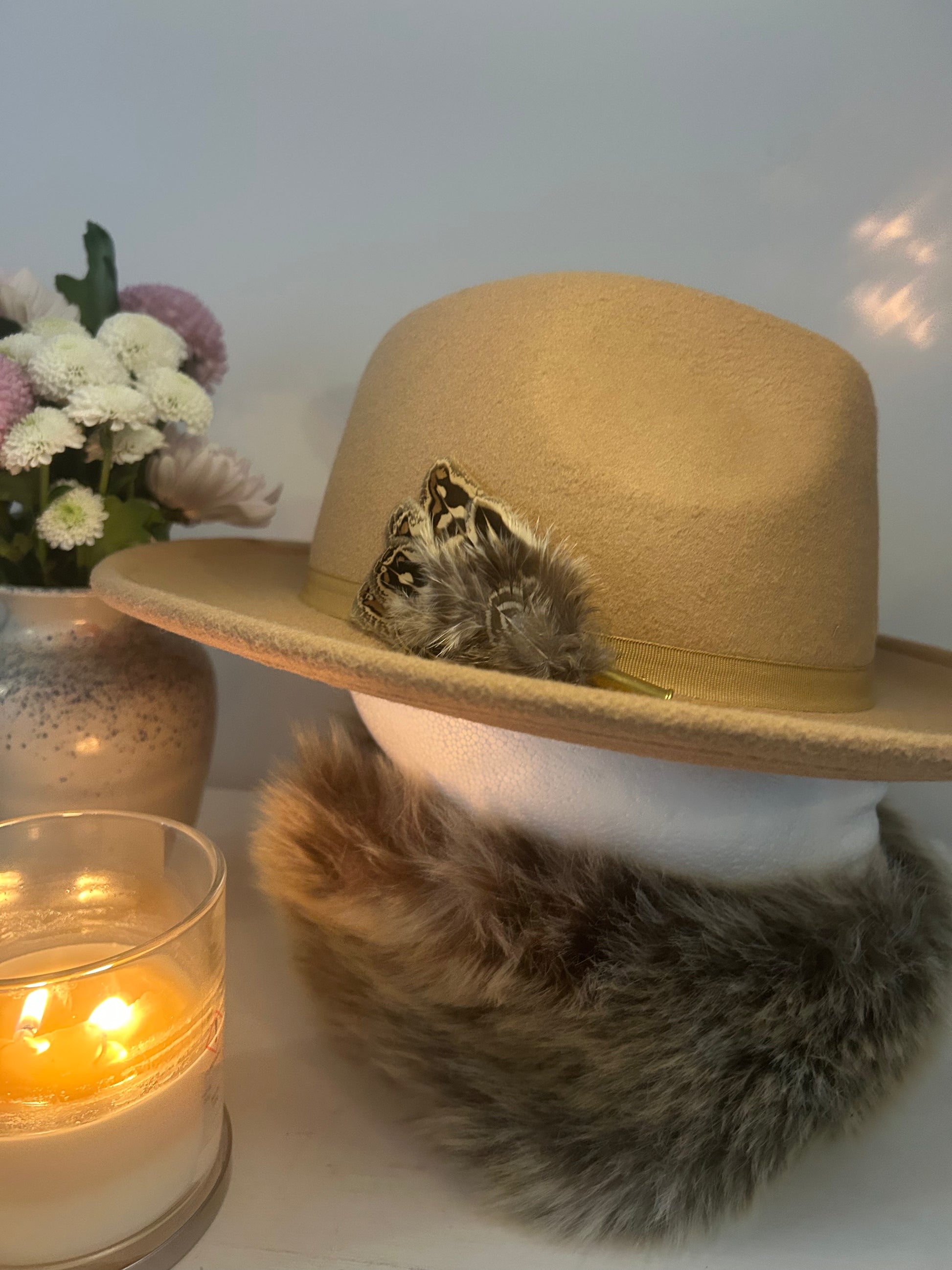 HAT BROOCH - MEDIUM